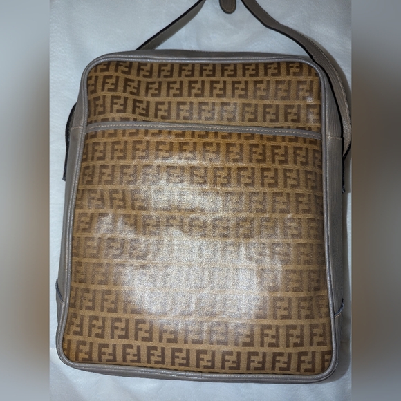 Fendi Zucchino Cross Body Shoulder Bag Brown RARE EUC with COA - Picture 5 of 16